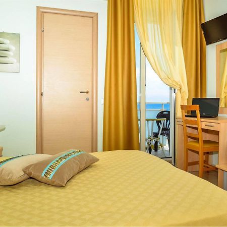 Hotel Caggiari 세니갈리아 외부 사진