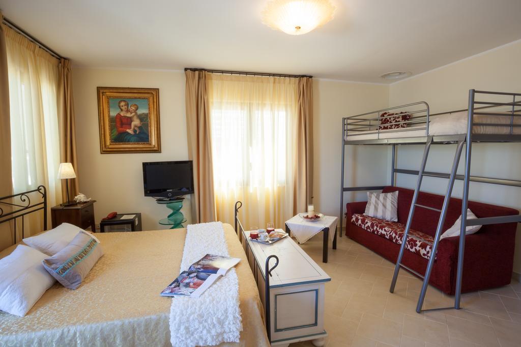 Hotel Caggiari 세니갈리아 외부 사진