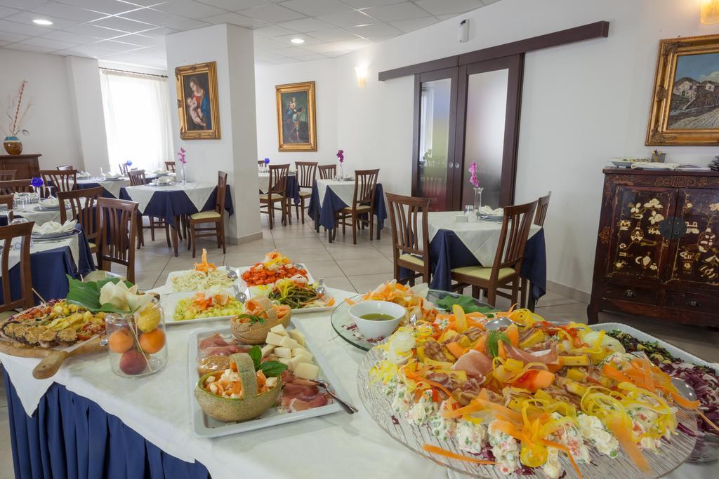 Hotel Caggiari 세니갈리아 외부 사진
