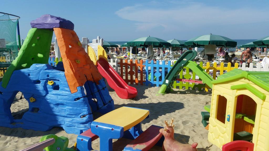 Hotel Caggiari 세니갈리아 외부 사진