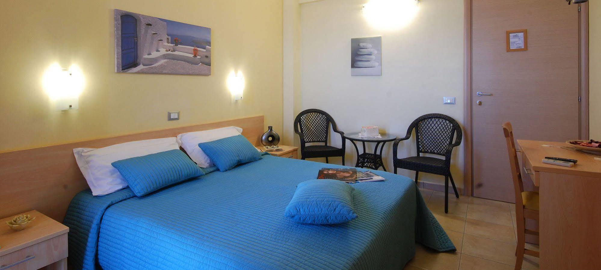 Hotel Caggiari 세니갈리아 외부 사진