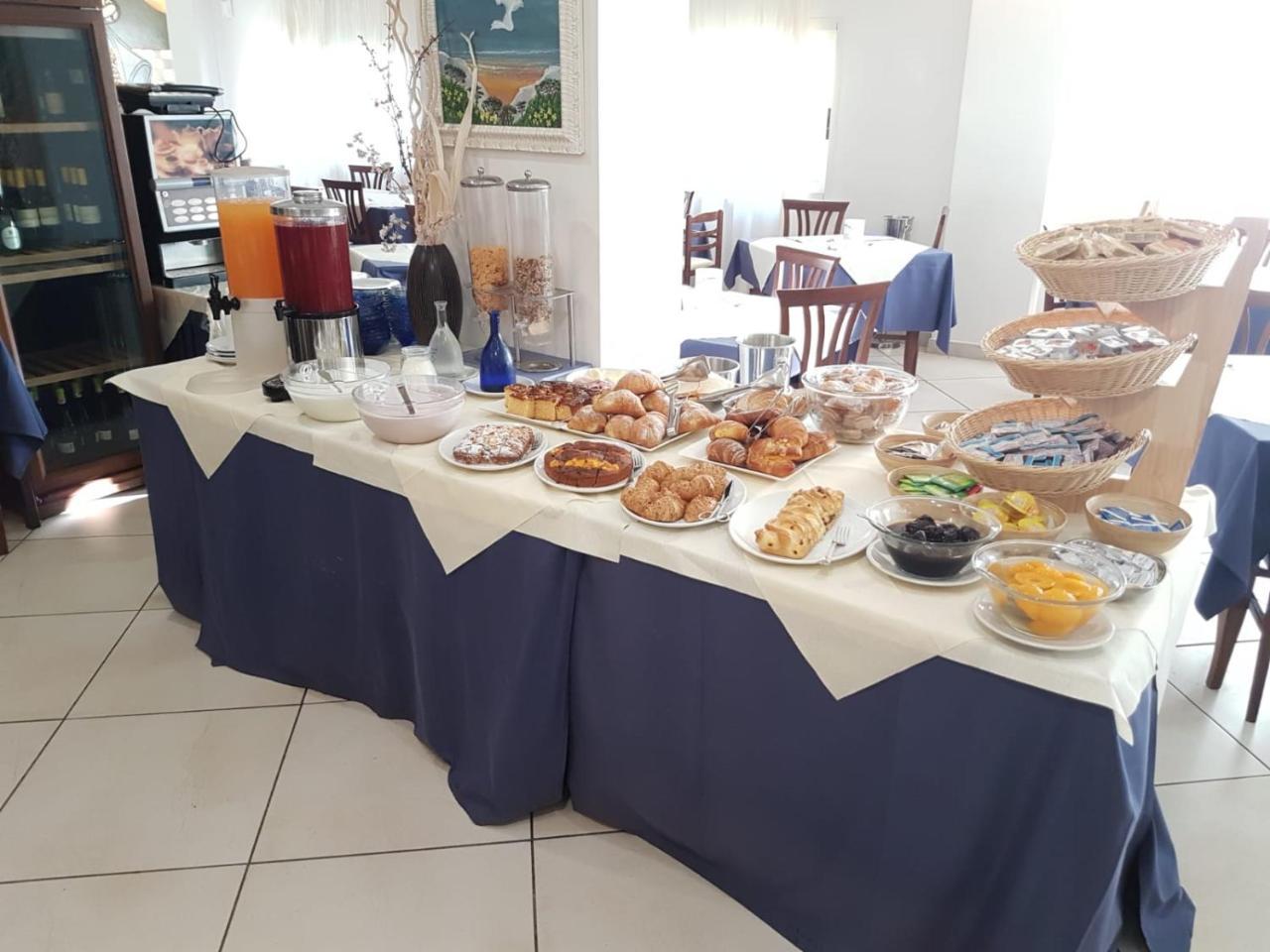 Hotel Caggiari 세니갈리아 외부 사진